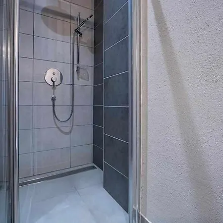 L' Arco Centro Storico Orta Sgiulio * Orta San Giulio