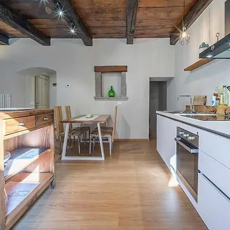 L Arco Centro Storico Orta Sgiulio *